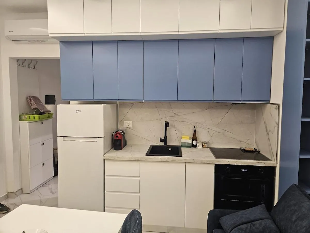 Iris Apartment Golem  Albanien