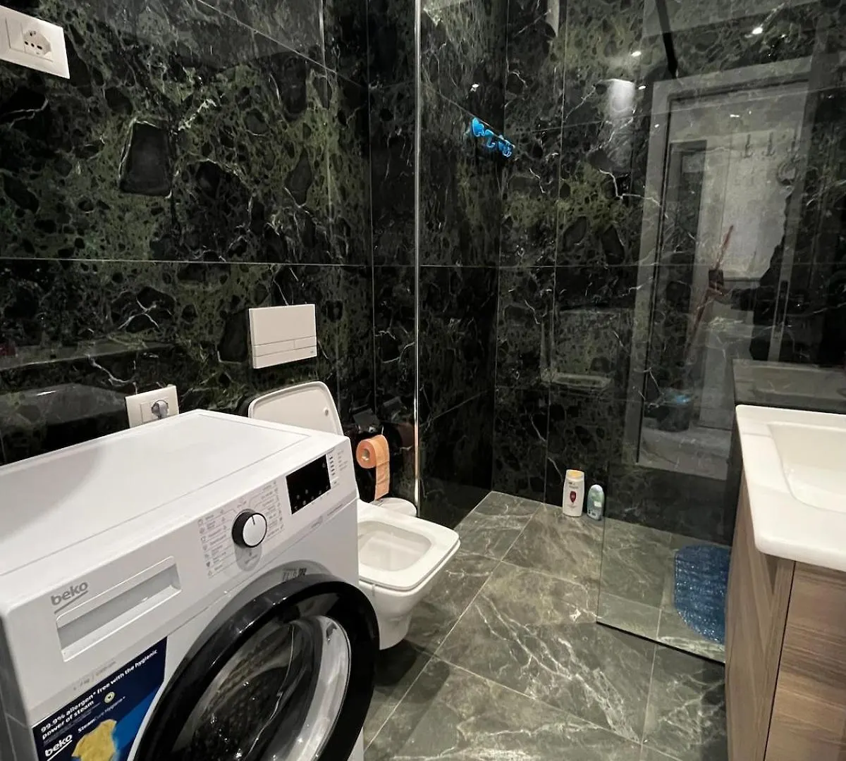 Iris Apartment Golem  Albanien